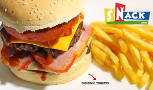 Hambúrguer Dominic Toretto ou Mia Toretto com fritas ou cebola à milanesa e coca cola ks no Snack Lanches e Petiscos, válido de terça a domingo