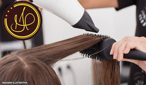 Nutrição e revitalização! Hidratação Aneethun com escova lisa e manicure OU pedicure no Espaço Josi Marques, válido de terça a sábado