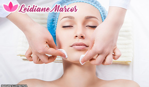Limpeza de pele profunda com extração de cravos e espinhas, cauterização, hidratação facial e massagem facial, alta frequência e peeling de brasão na Leidi Marcos