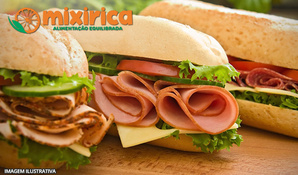 Alimentação equilibrada! 7 opções de sanduíche no Mixirica anexo ao Angeloni Center, válido de segunda a segunda para consumo ou retirada no local