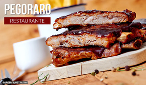 Noite da Costela! Costela bovina e suína na brasa com buffet de acompanhamentos, válido de quarta a sábado no Pegoraro Restaurante